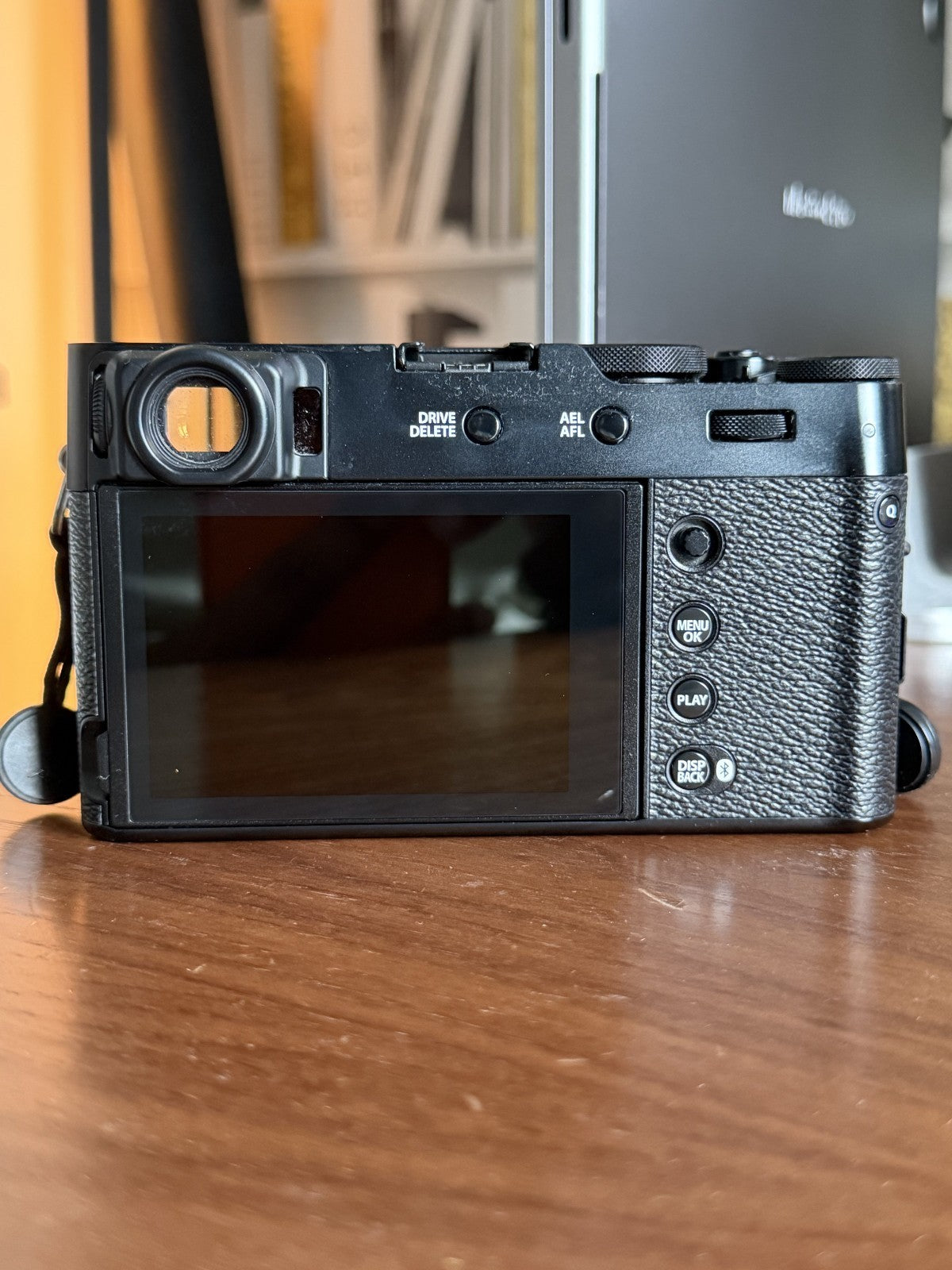 Fujifilm X100VI Black digital camera and box in immaculate condition