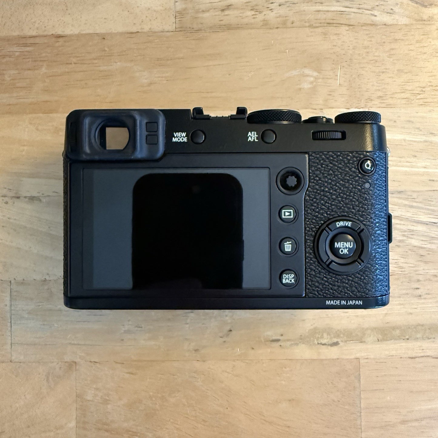 Fujifilm X100F 24.3 MP Black APS-C Digital Camera w/23mm f2 Lens 73W03054 +More