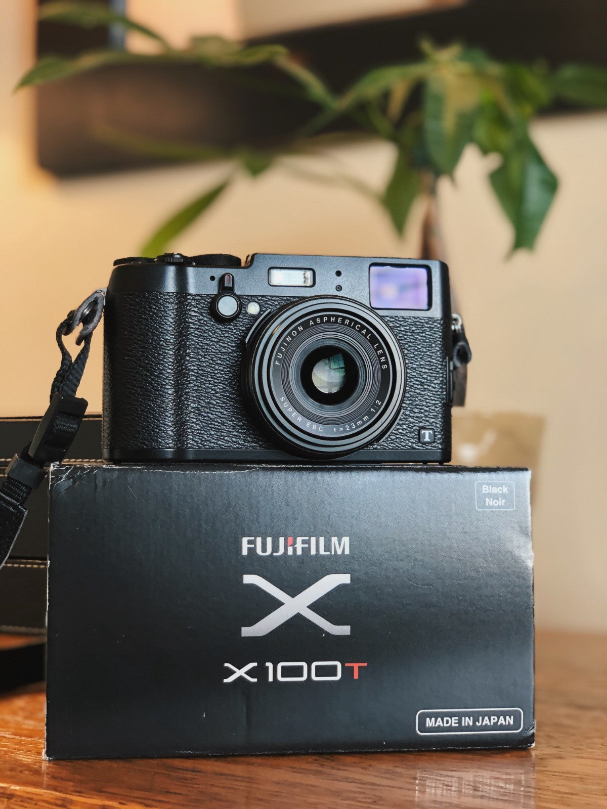 Fujifilm X100T Camera (Glimmerglass 1, Hoage Hood, Thumb Grip Included!)