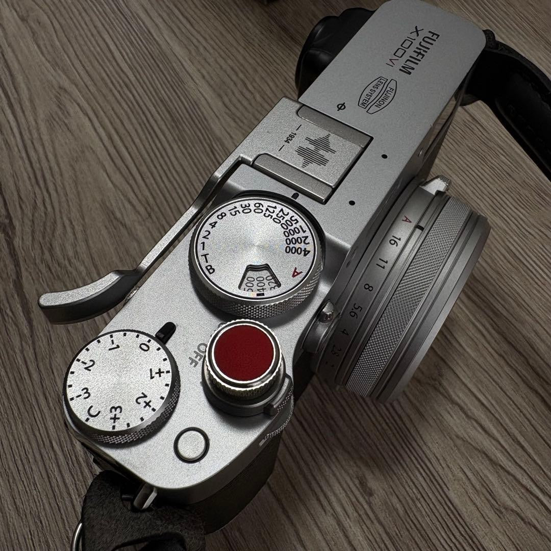FUJIFILM X100VI Silver (with many luxurious bonuses)